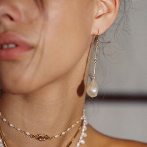 Vanessa Mooney freshwater pearl dangle 14k gold plated earrings